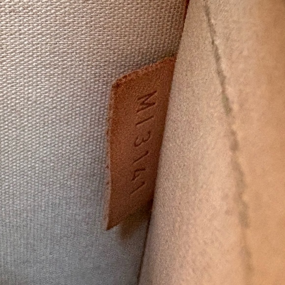 Custom Louis Vuitton Vernis Alma Bag (GM) - Picture 6 of 17